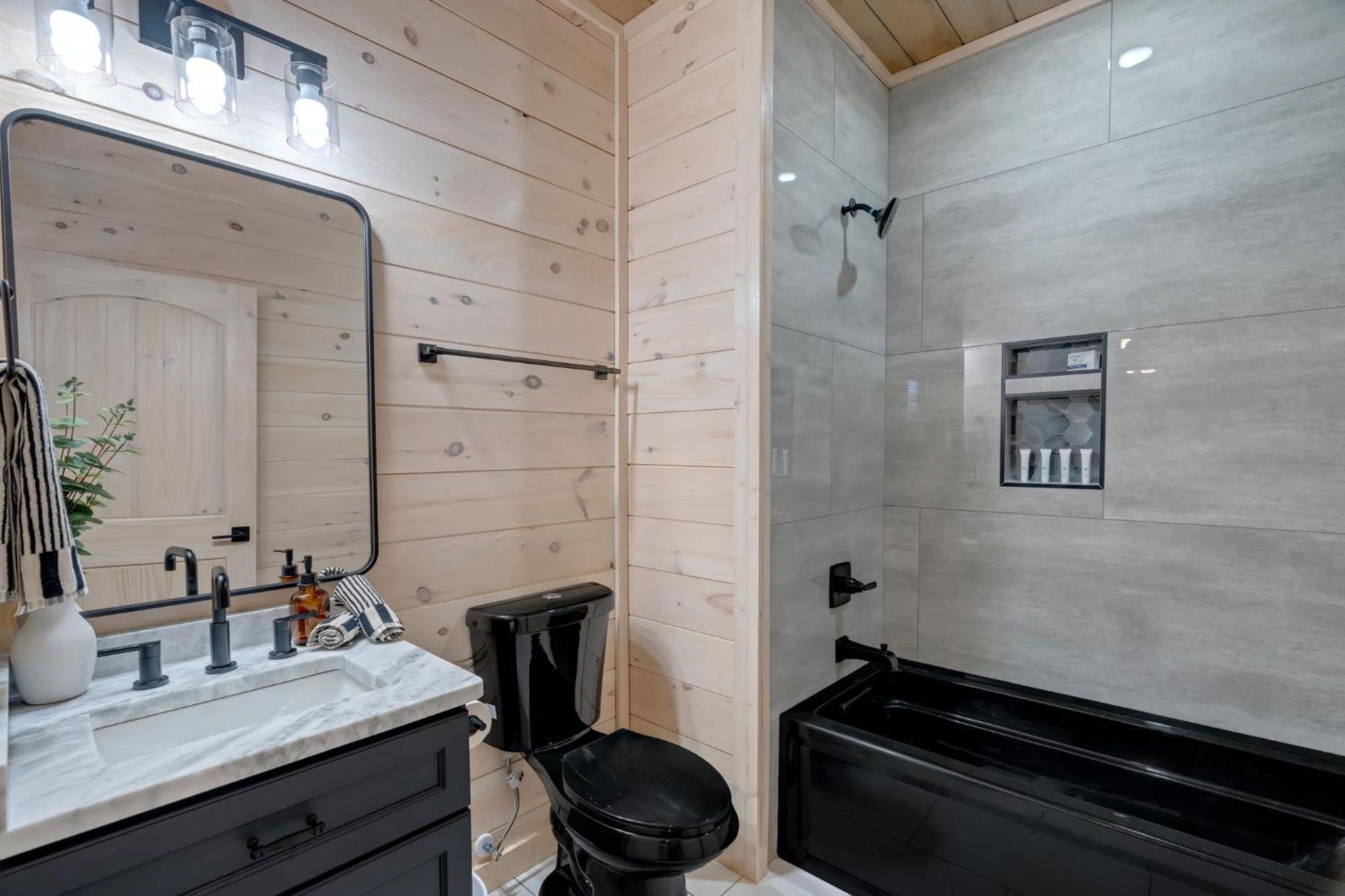 Vila New Luxury Cabin With Indoor Pool, Hot Tub, & Theater Pigeon Forge Exteriér fotografie